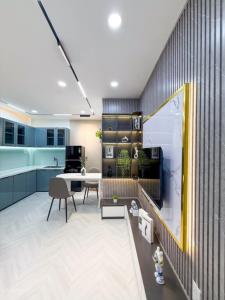 Bán nhà HXH full nội thất trên Đường Tân Sơn Nhì, Tân Phú